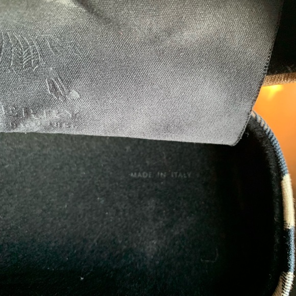 Burberry sunglasses - Picture 5 of 11